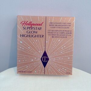 Charlotte Tilbury Hollywood Superstar Glow Highlighter for face and body.